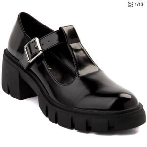 Madden Girl Black Women's T-Strap Mary Jane’s size 9.5